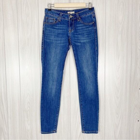 CAbi Denim - Cabi | Low Rise Ruby Skinny Jeans Size 2